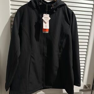 NWT Hawks & Co Ultimate Performance Black Jacket with Hoodie and side Pockets.